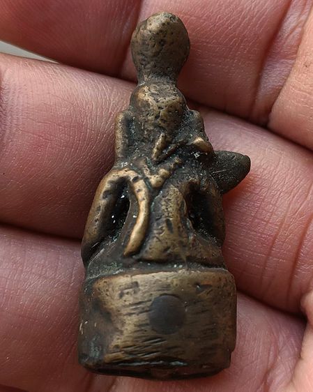 พระอุปคุตฐานยันต์นะ หลวงพ่อยิ้ว วัดบางแขม จ.นครปฐม อุดกริ่งหลัง (กริ่งขัด) สูงประมาณ 4 ซ.ม. รูปที่ 2