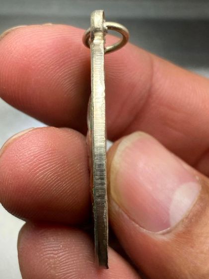 เหรียญหลวงพ่อแดง ลงยา รูปที่ 4