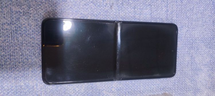 ขาย Samsung Z Flip 3 แรม 8 gb รอม 128 gb