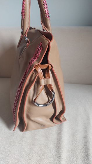 กระเป๋าถือ Loewe ลิมิเดต สีสวยมาก รูปที่ 4