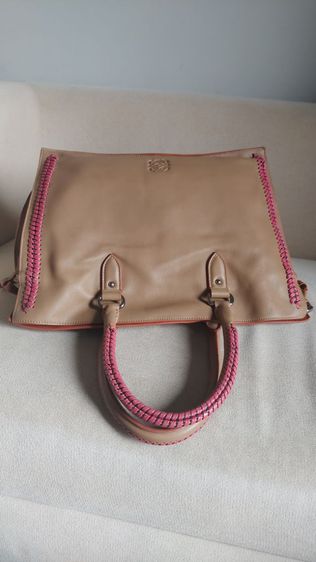 กระเป๋าถือ Loewe ลิมิเดต สีสวยมาก รูปที่ 6