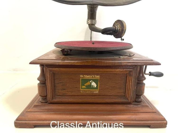 เครื่องเล่น แผ่นเสียง ปากแตรทองเหลือง ทรงสี่เหลี่ยม รูปที่ 3