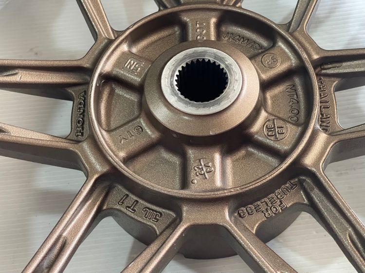 ล้อหลังforza350 แท้ รูปที่ 7