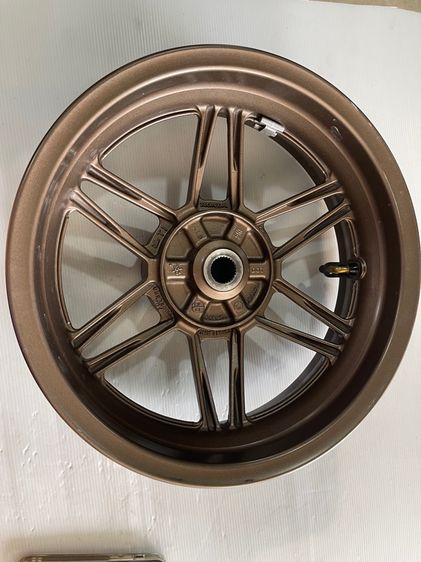 ล้อหลังforza350 แท้ รูปที่ 4