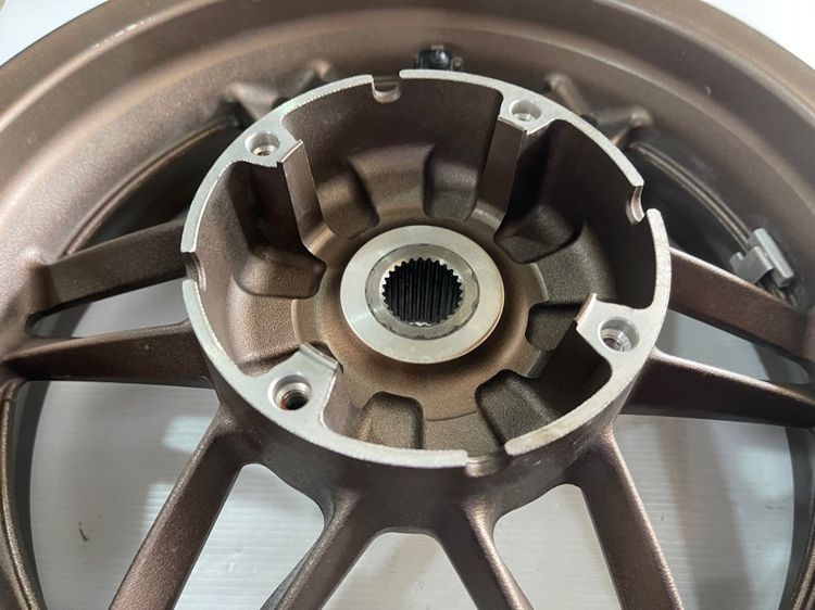 ล้อหลังforza350 แท้ รูปที่ 11