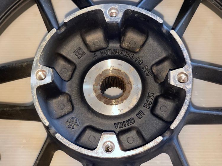 ล้อหลังforza300 แท้ รูปที่ 9