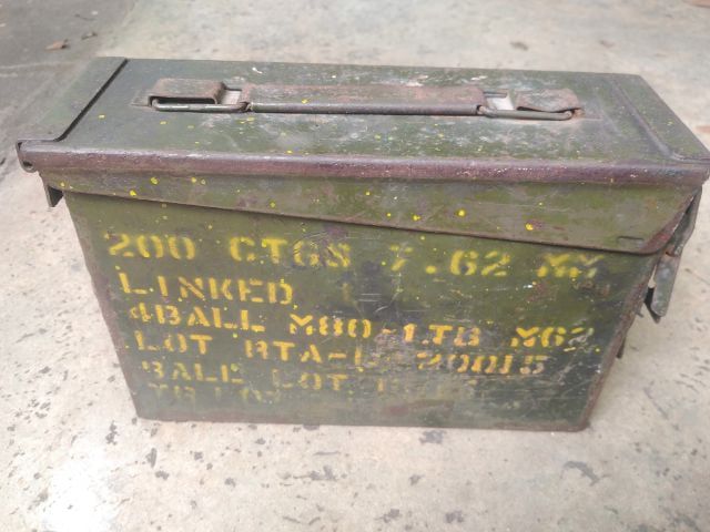 อื่นๆ กล่องเหล็ก​วินเทจของยูเอส​ สภาพ​ดีพอใช้