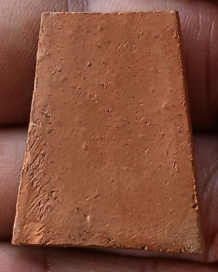 พระเนื้อดิน กรุทับผึ้ง จ.สุโขทัย พ.ศ 2473 พิมพ์ชินราช หลังเรียบ สูง 3.3 ซ ม รูปที่ 2