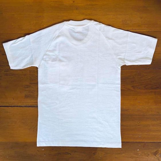 เสื้อยืดคอกลมแขนสั้น ผ้าร้อยเก่า บาง นิ่มมาก สีขาว กระเป๋าหน้าเหลี่ยม มน ไม่มีสกรีน ป้ายคอ Hanes ยุค 1960's ป้ายแขวน ไซซ์ S รูปที่ 8