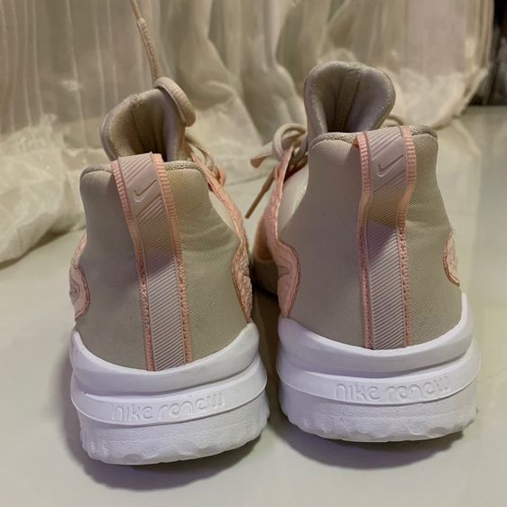 รองเท้าผ้าใบ Nike รูปที่ 7