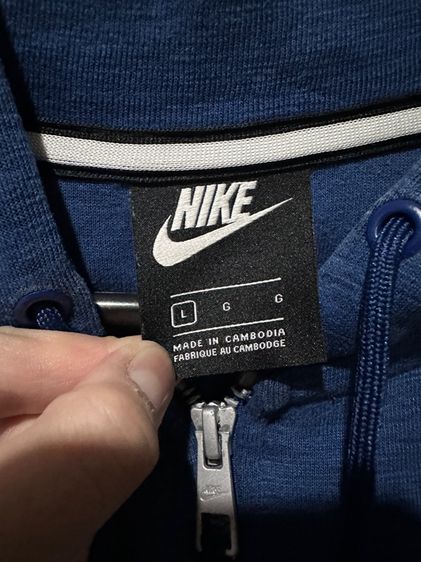 เสื้อสเว็ตเตอร์ฮู้ด สีน้ำเงิน แบรนด์ Nike(กล่อง) รูปที่ 4
