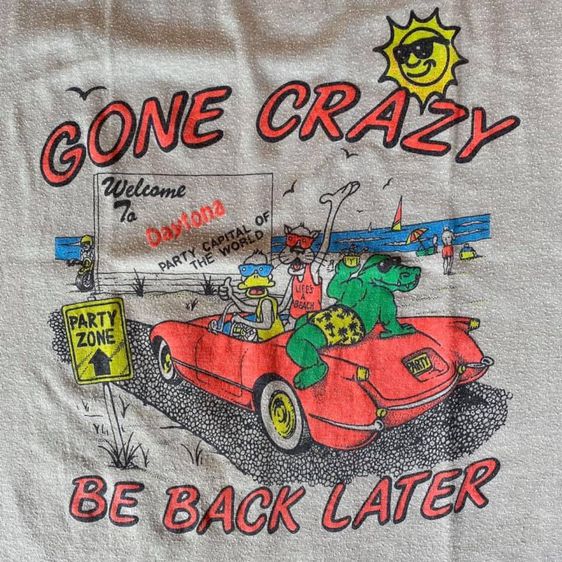 เสื้อยืดคอกลมแขนสั้น ผ้าบาง สกรีนลาย การ์ตูน รถเปิดประทุน วิวทะเล GONE CRAZY BE BACK LAYER PARTY ZONE Welcome to Daytona รูปที่ 4