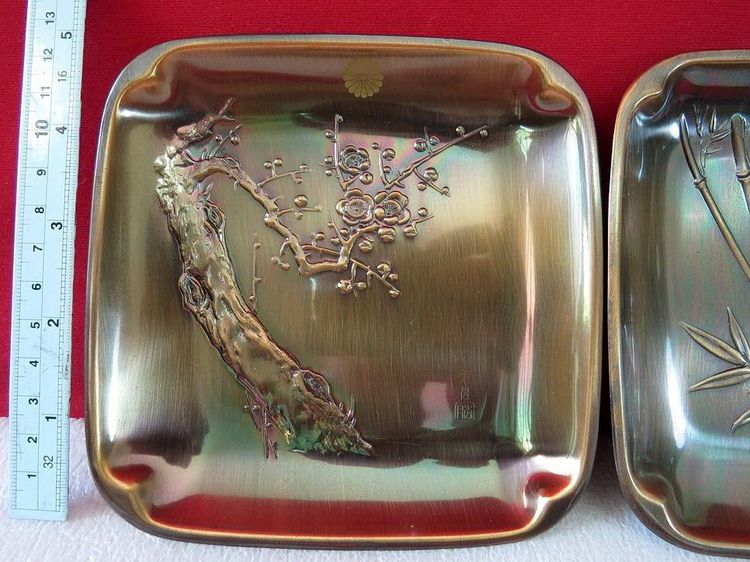 จาน ทองเหลือง ลายต้นไม้ รวม 3 ใบ รูปที่ 2