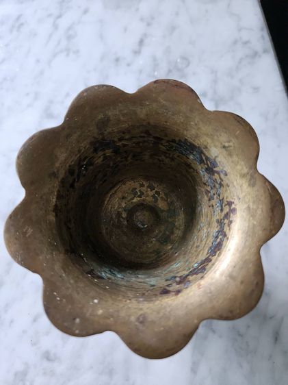 ถ้วยเก่า ทองเหลือง เดิมๆ เก่าเก็บ กีบบัว หายาก วินเทจ โบราณ สภาพดี รูปที่ 3