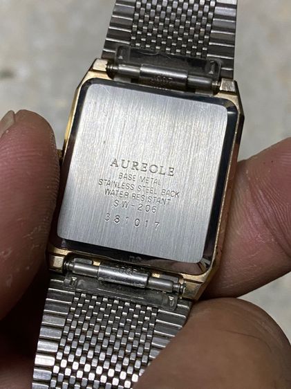นาฬิกายี่ห้อ AUREOLE   ควอทซ์ ของแท้มือสอง สายปรับได้  ทองสวย  850฿ รูปที่ 2