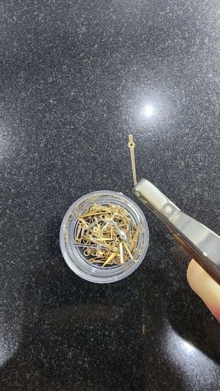 เข็มนาฬิกา เก่าเก็บ เดิมๆ หลายรุ่น หลายขนาด ขายยกทั้งหมด ทุกกล่อง ของใหม่ พร้อมใช้งาน อะไหลนาฬิกา รูปที่ 6