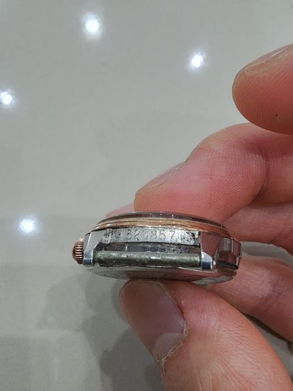  นาฬิกา เรือนเล็ก หน้ากระเบื้อง รุ่นเก่า หายาก น่าสะสม เดิมๆ ขอบนาค เก่าเก็บ สภาพดี  รูปที่ 8