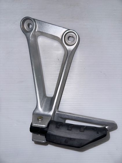 พักเท้าหลัง cb500 cbr500 แท้ ข้างซ้าย รูปที่ 4