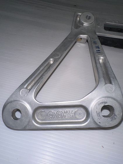 พักเท้าหลัง cb500 cbr500 แท้ ข้างซ้าย รูปที่ 8