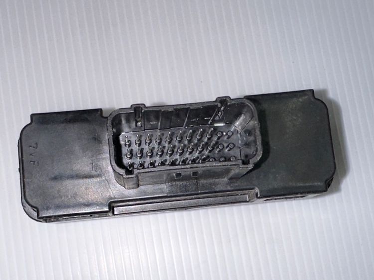 กล่องควบคุมกุญแจc125 แท้ รูปที่ 4