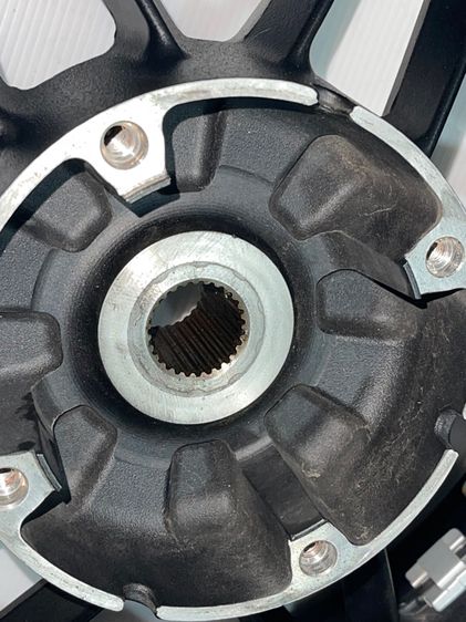 ล้อแม็กหลัง forza350 แท้ สีดำ รูปที่ 13