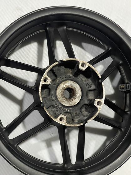 ล้อแม็กหลัง forza300 แท้ สีดำ รูปที่ 3