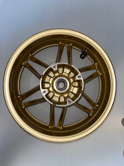 ล้อแม็กหลัง forza350 แท้ สีทอง รูปที่ 10