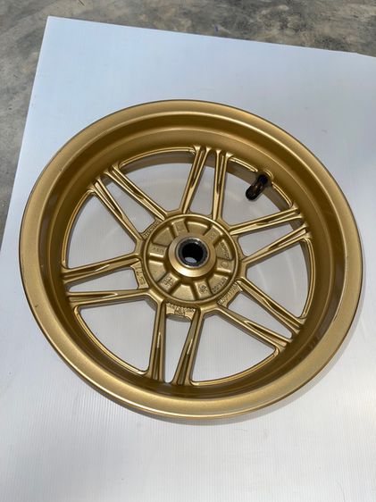 ล้อแม็กหลัง forza350 แท้ สีทอง รูปที่ 2
