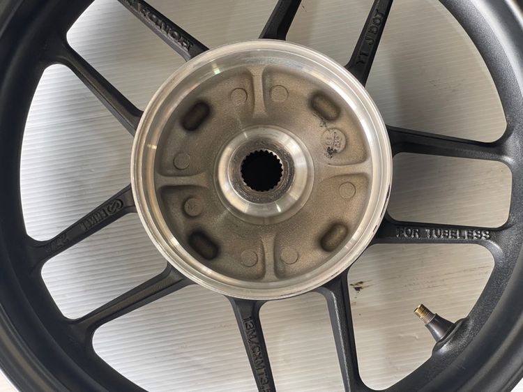 ล้อแม็กหลัง abv 160 แท้  รูปที่ 4