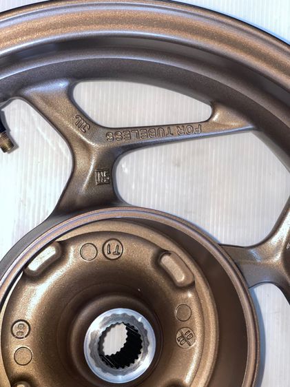 ล้อหลัง pcx 160 แท้ abs สีน้ำตาล รูปที่ 7