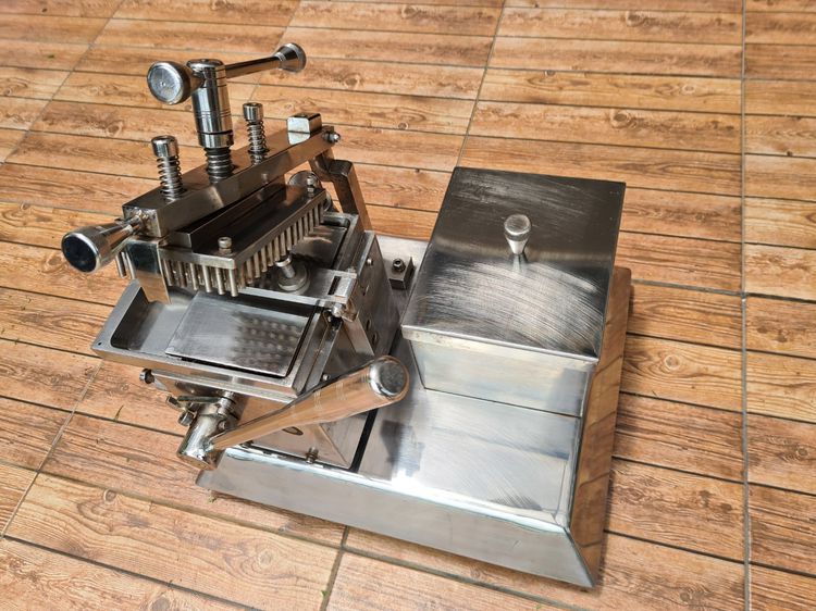 เครื่องบรรจุแคปซูล ชนิดคันโยก รูปที่ 3