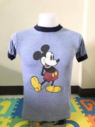 เสื้อยืดมิกกี้เมาส์ หน้าขาว เท้าเหลือง ผ้าเนื้อทราย สีฟ้า คอจั๊ม แขนจั๊ม ผ้า 50 50 Mickey Mouse Heather Blue Ringer T-Shirt ป้ายคอ Disney รูปที่ 1