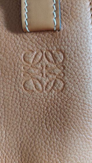 กระเป๋า Loewe hammock สีน้ำตาล รูปที่ 8
