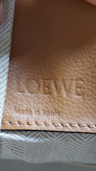 กระเป๋า Loewe hammock สีน้ำตาล รูปที่ 10