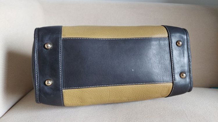 กระเป๋าถือ Loewe แท้ ทรงหมอน สีสวย รูปที่ 6