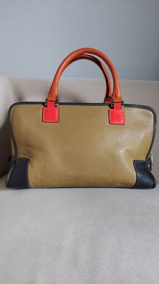 กระเป๋าถือ Loewe แท้ ทรงหมอน สีสวย รูปที่ 7