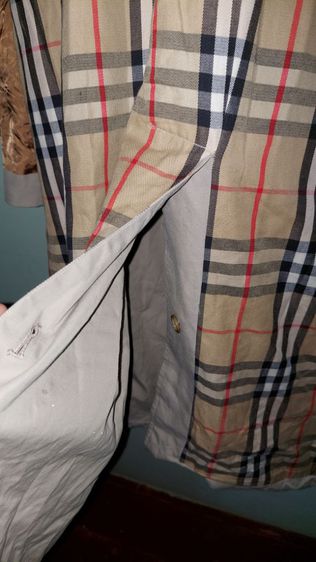 เสื้อโค้ท Burberry สีน้ำตาล  รูปที่ 9