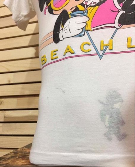 เสื้อยืดมิกกี้กางร่มนอนอาบแดดจิบเครื่องดื่มบนชายหาด Florida MICKEY BEACH LIFE The Walt Disney Company By Sherry Mfg. ผ้า 50 50 ป้ายคอ Sherry รูปที่ 6