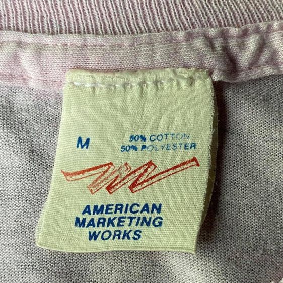เสื้อยืดสีชมพูสกรีนลายมิกกี้เมาส์นอนเล่นอยู่บนชายหาด Coolin’ Out ป้ายคอ m AMERICAN MARKETING WORKS ไซซ์ M รูปที่ 3