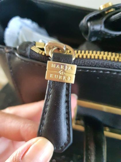 กระเป๋าถือ marja kurki สีดำอะไหล่ทอง รูปที่ 14