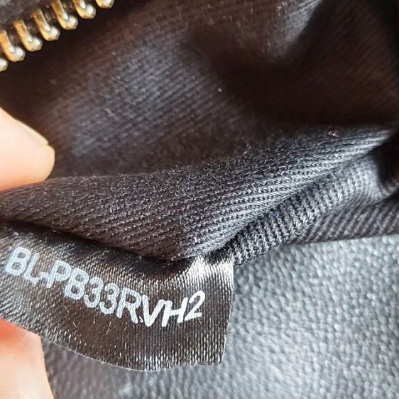 กระเป๋า Valentino Garavani ทรงบุนวม งาน Rare  รูปที่ 8