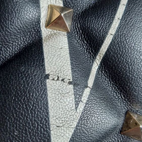 กระเป๋า Valentino Garavani ทรงบุนวม งาน Rare  รูปที่ 9