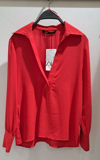 อื่นๆ เสื้อเชิ้ตและเสื้อผู้หญิง แขนยาว ส่งต่อเสื้อ Zara  สีแดงไซส์ XS