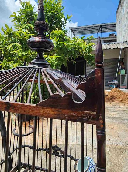 กรงนก เก่าเก็บ แกะลายฉลุ งานทำมือ นคร รุ่นเก่า หายาก ไม้อย่างดี หนัก  รูปที่ 8