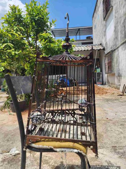 กรงนก เก่าเก็บ แกะลายฉลุ งานทำมือ นคร รุ่นเก่า หายาก ไม้อย่างดี หนัก  รูปที่ 2