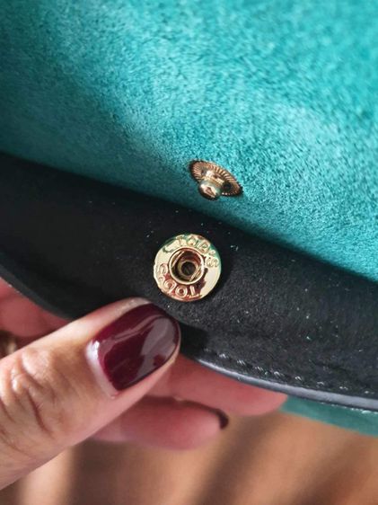 กระเป๋าถือ Tod’s หนังกลับ สีสดใส รูปที่ 17