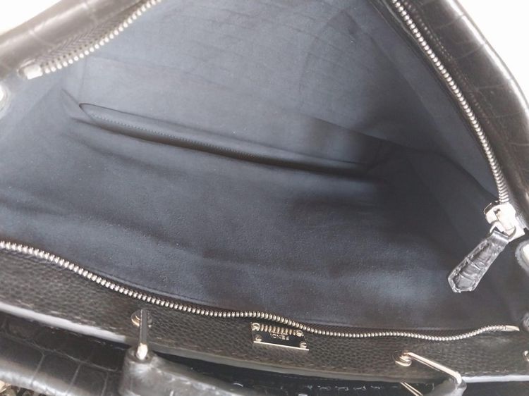 กระเป๋าเอกสาร Fendi หนังแท้ทำลายจระเข้  รูปที่ 13