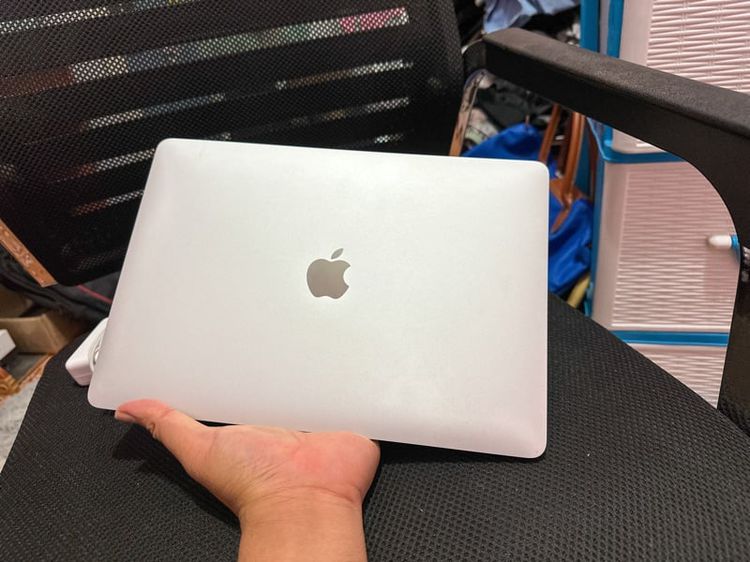 Macbook Pro 13 Inch แมค โอเอส 8 กิกะไบต์ ไม่ใช่ Notebook Apple MacBook Pro Retina 13 2017 ดูหนัง Photoshop,Lightroom,ทำงาน อื่นๆ ลื่นๆ สอบถามเพิ่มเติมได้นะครับ
