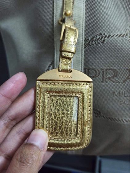 กระเป๋าถือ Prada แท้ ผ้าผสมหนัง  รูปที่ 3