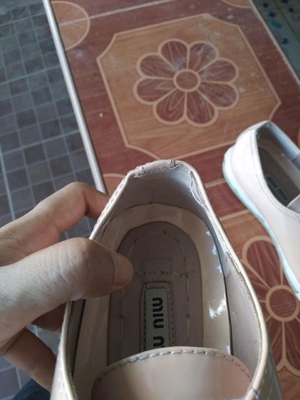 รองเท้าผ้าใบ Miu Miu ไซส์ 37  รูปที่ 14